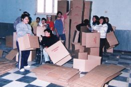 Fabricación de bolsas de carbón.